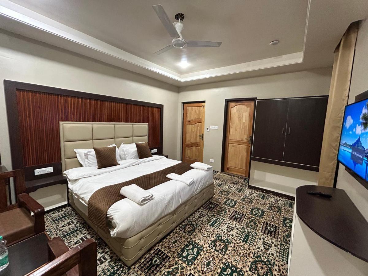 Fair Mount, Airport Road, Humhama Srinagar Hotel ห้อง รูปภาพ