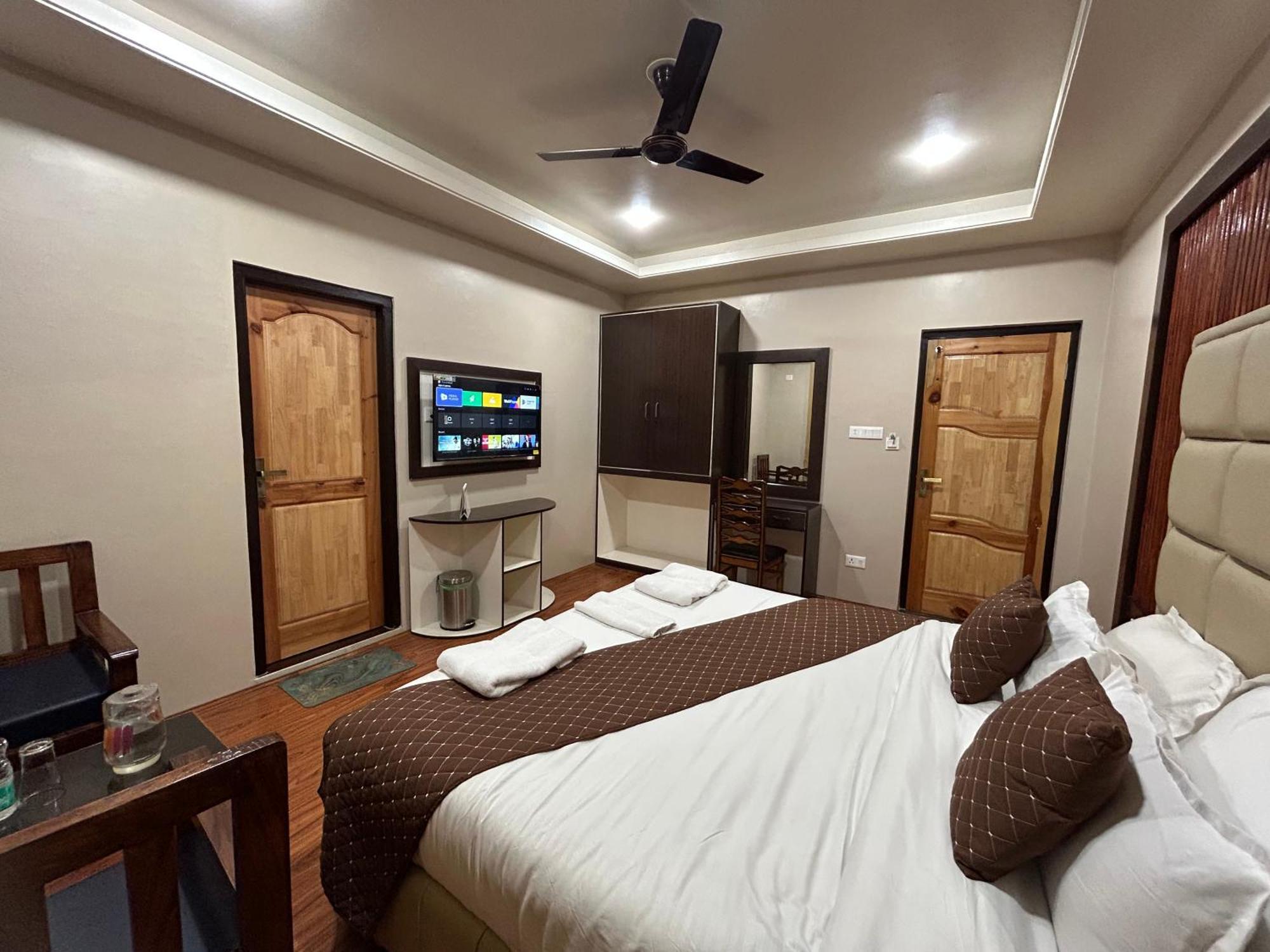 Fair Mount, Airport Road, Humhama Srinagar Hotel ภายนอก รูปภาพ
