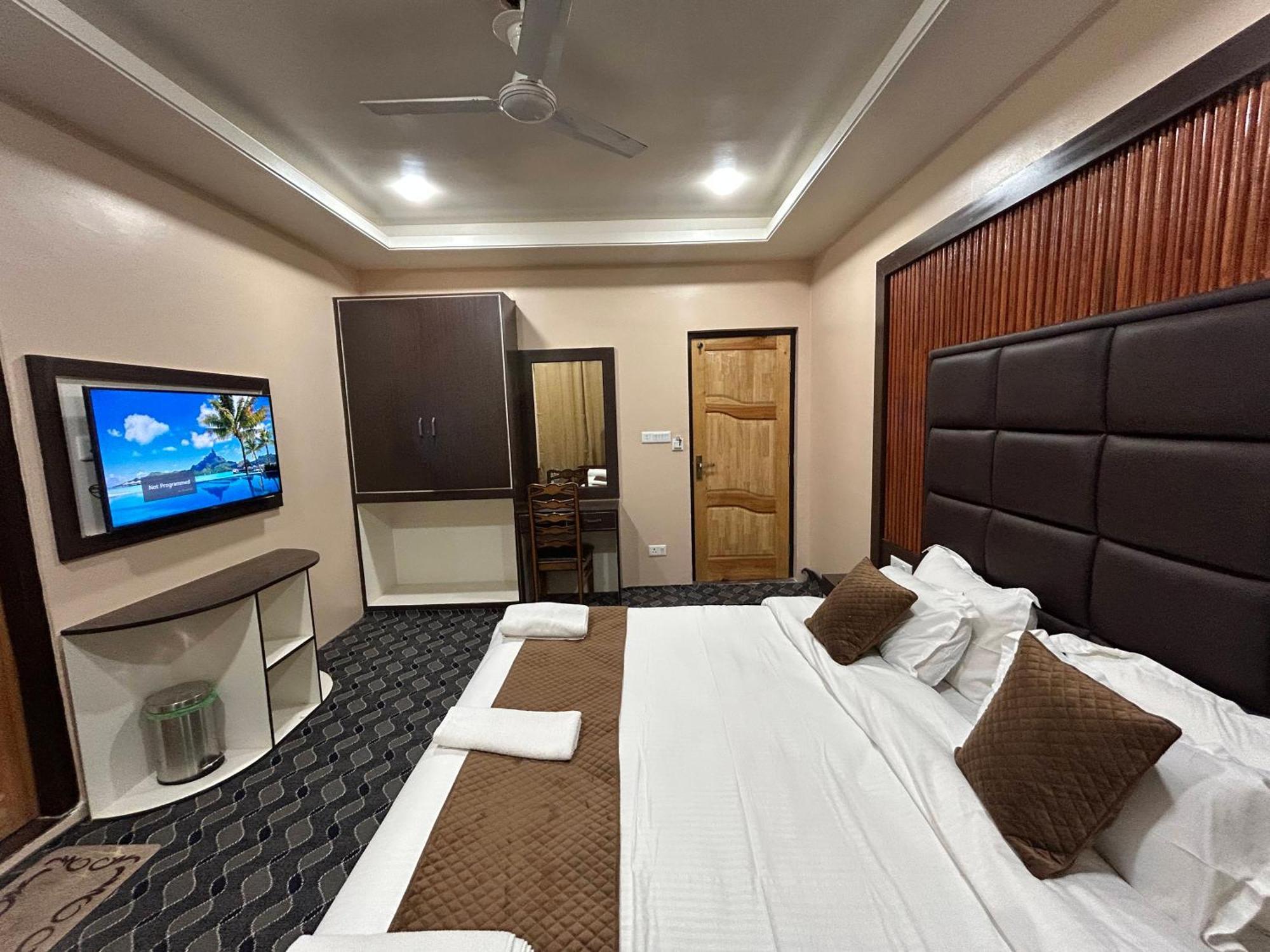 Fair Mount, Airport Road, Humhama Srinagar Hotel ห้อง รูปภาพ